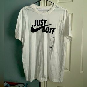 Nike Sportswear Just Do It Logo T-Shirt White Black AR5006-100 Men's Size L